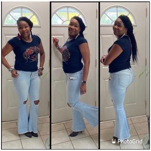 NWOT Distressed open knee stretch jeans